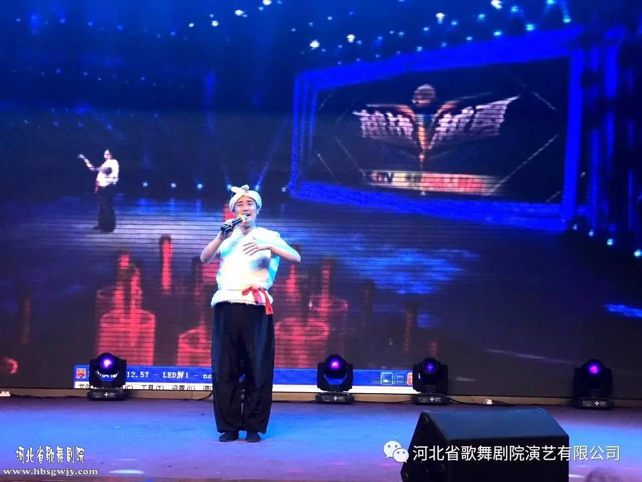 原生態演唱《山（shān）丹丹開花紅（hóng）豔豔》